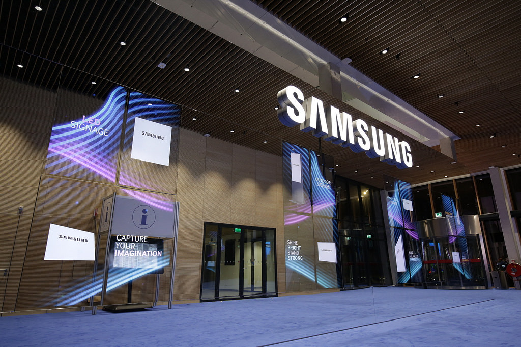 Samsung’s New Technology Even More fades The Line Between Banks And Blockchain
