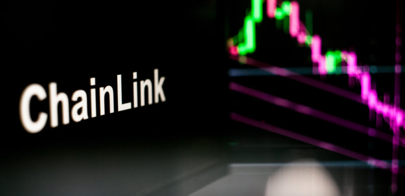 Chainlink (LINK) Forms a Base for 30% Upside Breakout – Price Analysis