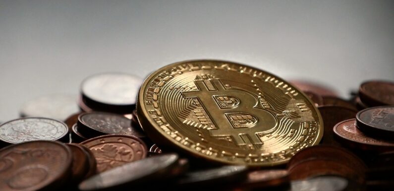 Bitcoin Plummets Down To $18,000 As Crypto Stocks Take A Hit